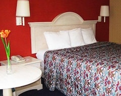 Hotel Travelers Inn (Lawndale, Sjedinjene Američke Države)