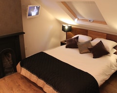Hotelli Number One Hundred Bed And Breakfast (Cardiff, Iso-Britannia)