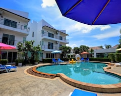 Hotel Pool Access 89 (Phuket-Town, Thailand)