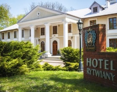 Hotel Pałac Rytwiany (Rytwiany, Poland)