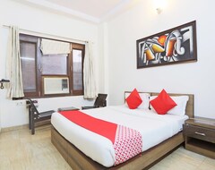 Hotelli OYO 47323 Hotel Capital (Rajkot, Intia)