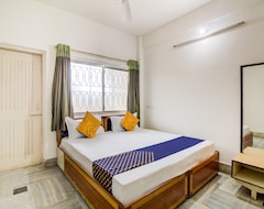 SPOT ON 63194 Hotel Raj Tourist (Nashik, India)