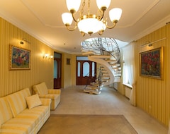 Hotel 10 Rooms (Lviv, Ukraine)