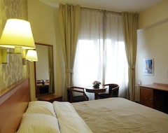 Khách sạn Rentapart Step (Sofia, Bun-ga-ri)