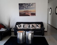 Tüm Ev/Apart Daire Lovely 3 Bedroom House In Blouberg Cape Town, Close To Famous Kite Beach. (Cape Town, Güney Afrika)