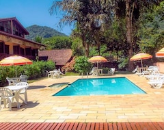 Khách sạn Hotelare Hotel Villa Di Capri (Ubatuba, Brazil)