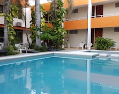Hotelli Delfin Playa Azul (Lazaro Cardenas, Meksiko)