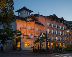 Khách sạn Hotel Della Torre (Stresa, Ý)