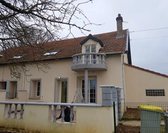 Cijela kuća/apartman Homerez Last Minute Deal - Amazing House With Garden And Terrace (Fénay, Francuska)