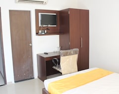 JK Rooms 102 Loharkar Family Hotel (Nagpur, Hindistan)
