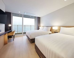 Hotel Golden Tulip Skybay (Gangneung, Sydkorea)