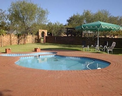 Hotel Nkosi Sana Game Lodge (KwaMhlanga, South Africa)