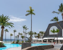 Suite Hotel Fariones (Puerto del Carmen, España)