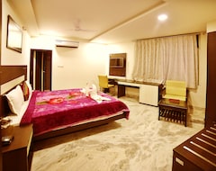 Khách sạn Dezire Inn (Udaipur, Ấn Độ)