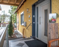 Cijela kuća/apartman Lovingly Furnished Apartment With Modern Facilities And Terrace (Pleystein, Njemačka)