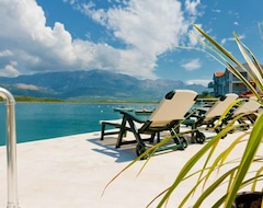 Căn hộ có phục vụ Apartments Monet (Tivat, Montenegro)