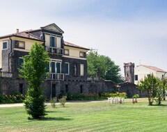 Toàn bộ căn nhà/căn hộ Celeste Room Inside Villa Fava (Megliadino San Fidenzio, Ý)