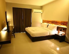 Khách sạn At One Inn (Bangkok, Thái Lan)
