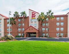 Hotel Red Roof PLUS+ Phoenix West (Phoenix, USA)