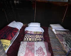 Hotel Bedouin Tent Merzouga (Merzouga, Morocco)