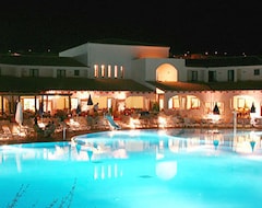 Otel Club Esse Cala Gonone Beach Village (Cala Gonone, İtalya)