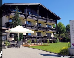 Khách sạn Dahoam by Sarina - Rooms & Suites (Zell am See, Áo)