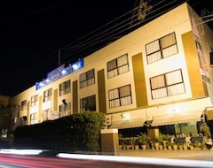 Hotel Hilltop (Karachi, Pakistan)