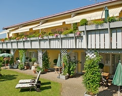 Landhotel Herzberger Garni Zimmer & Ferienwohnungen (Scheidegg, Almanya)