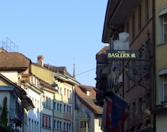 Baslertor Hotel (Lucerne, Švicarska)