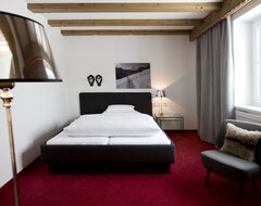 Hotel Brunnenhof (Lech am Arlberg, Austria)