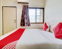 Hotelli Oyo Flagship 83486 Hotel Sitara Inn (Trimbak, Intia)
