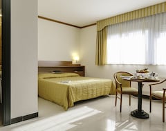 Hotel Federiciano (Valenzano, İtalya)