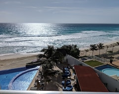 Cijela kuća/apartman Beachfront Resort In Best Location, Walk To Best Clubs And Restaurants (Cancun, Meksiko)