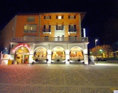 Hotelli Hotel Bernina (Tirano, Italia)