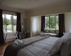 Bed & Breakfast Sani Gables (Himeville, Nam Phi)