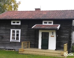 Koko talo/asunto Brukstuga (Tolvmansgården, Ruotsi)