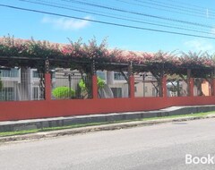 Entire House / Apartment Ap Comfort Feliz Aurora - Frente Praia Do Ariramba (Belém, Brazil)