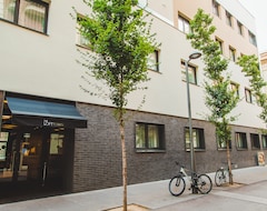 Otel The Lofttown Student Housing (Barselona, İspanya)