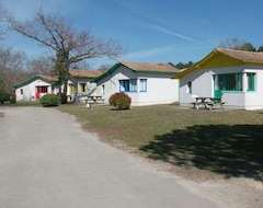 Tüm Ev/Apart Daire 6 People In A Residence Pedestrian And Pools (Arès, Fransa)