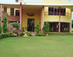Khách sạn Mirchi & Restaurant (Ambala, Ấn Độ)