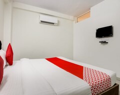Hotel Oyo 48897 Airport View (Indore, India)
