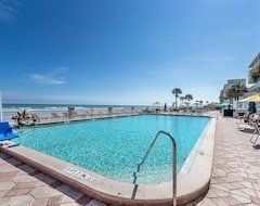 Hotel Daytona Beach Oceanfront 1st Floor With 4 Pools (Daytona Beach, Sjedinjene Američke Države)