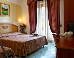 Hotel Savoia (Sorrento, Italy)