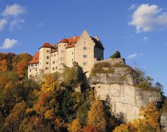 Khách sạn Burg Rabenstein (Ahorntal, Đức)