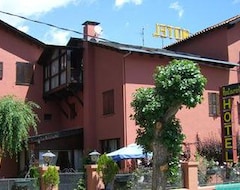 Hotel Ca L'Eudald (Alp, Spain)