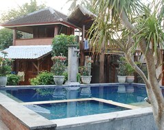 Khách sạn Ketuts Bungalows Lembongan (Jungut Batu Beach, Indonesia)