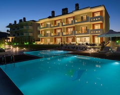 Apart Otel Lagaria Hotel & Apartment (Afitos, Yunanistan)