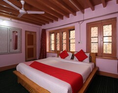 Hotel OYO 33430 Shawl Gh (Srinagar, Indija)