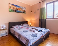 Khách sạn Guesthouse Alex (Bečići, Montenegro)