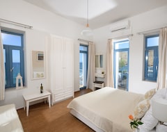 Captain's House Hotel Suites & Apartments (Panormo, Greece)